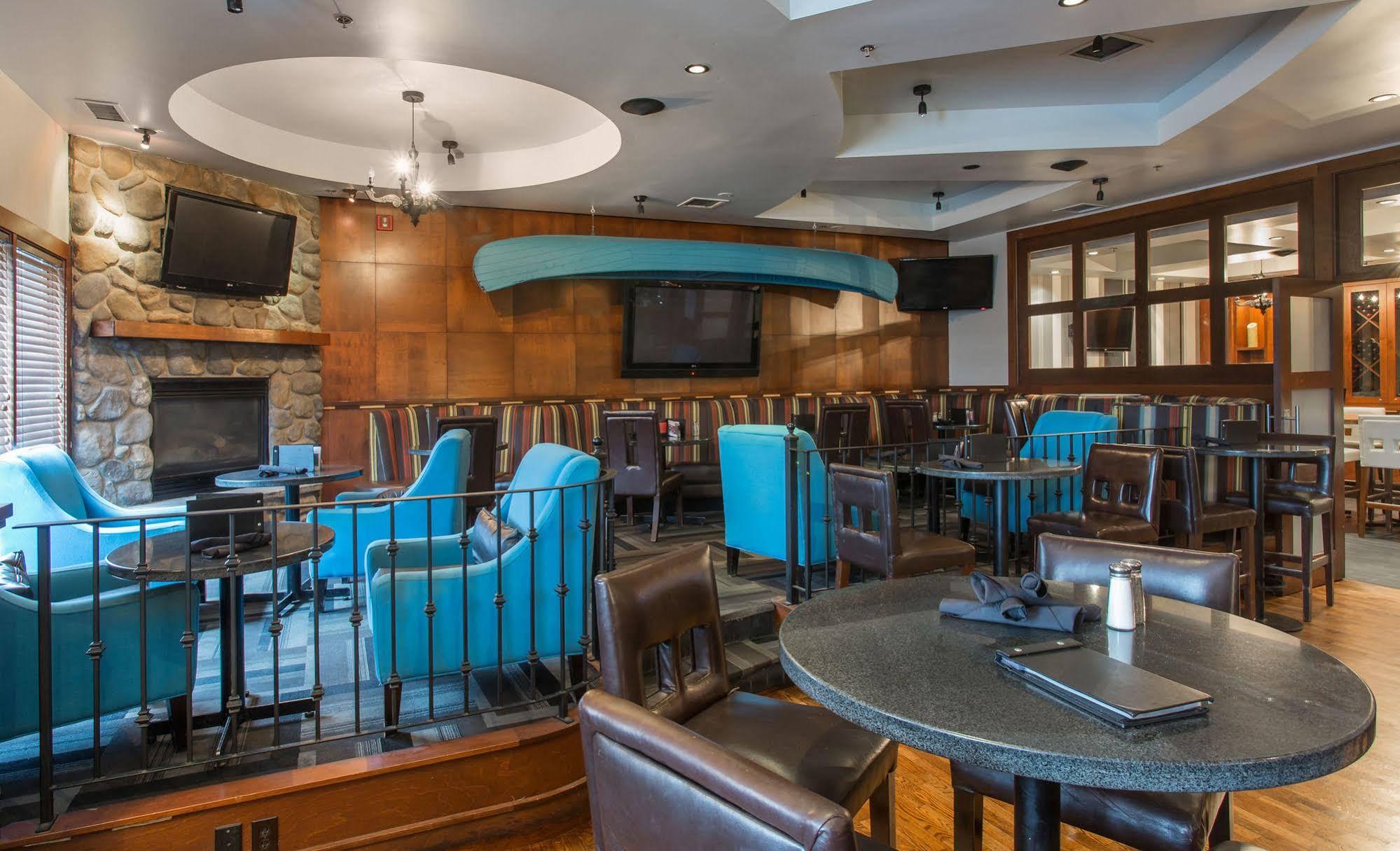 Sandman Hotel Red Deer Zewnętrze zdjęcie