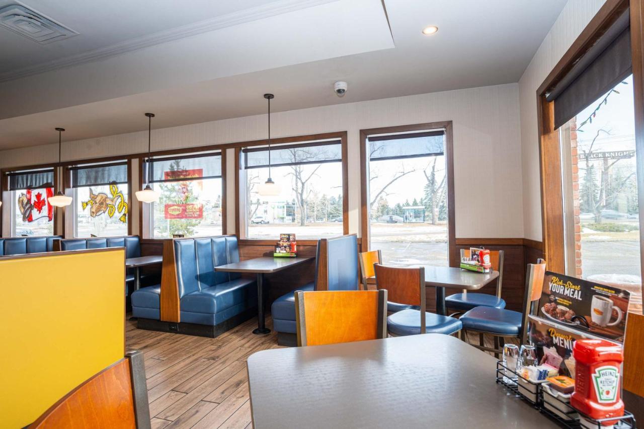 Sandman Hotel Red Deer Zewnętrze zdjęcie